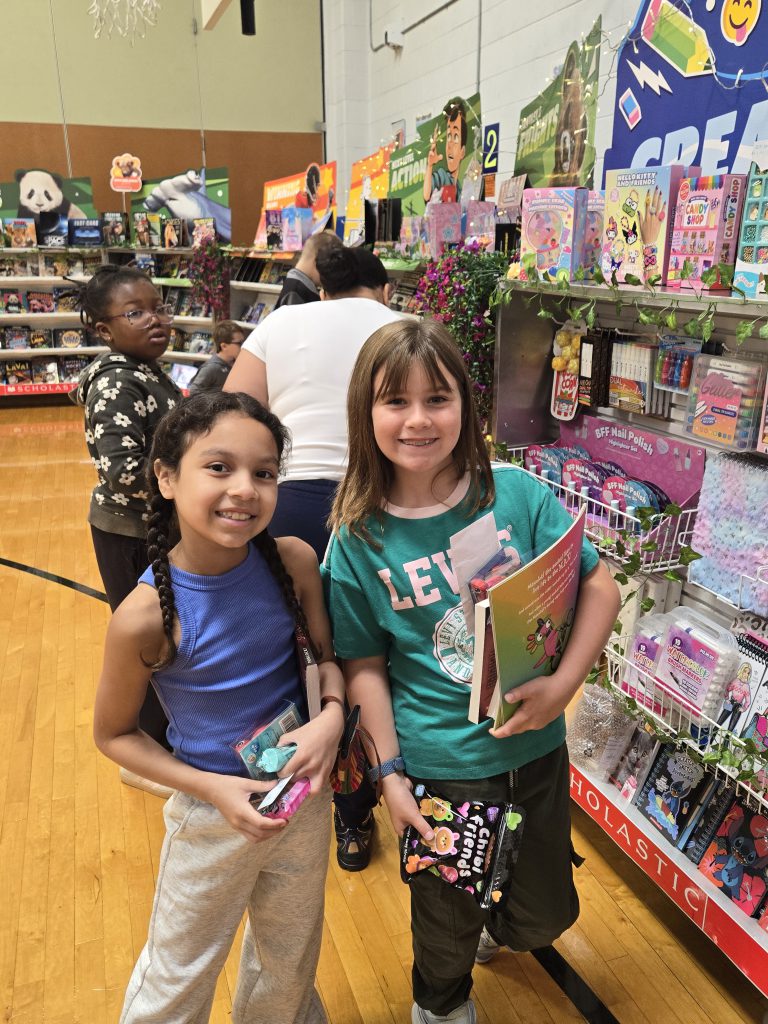 kids standing for picture